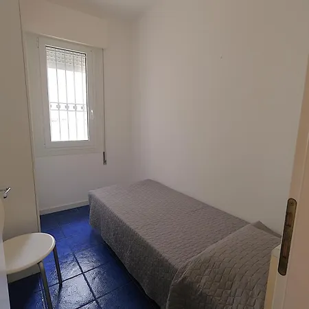 Appartamento 3 6 Posti Letto 30m Dal Mare Piazza Aurora *
